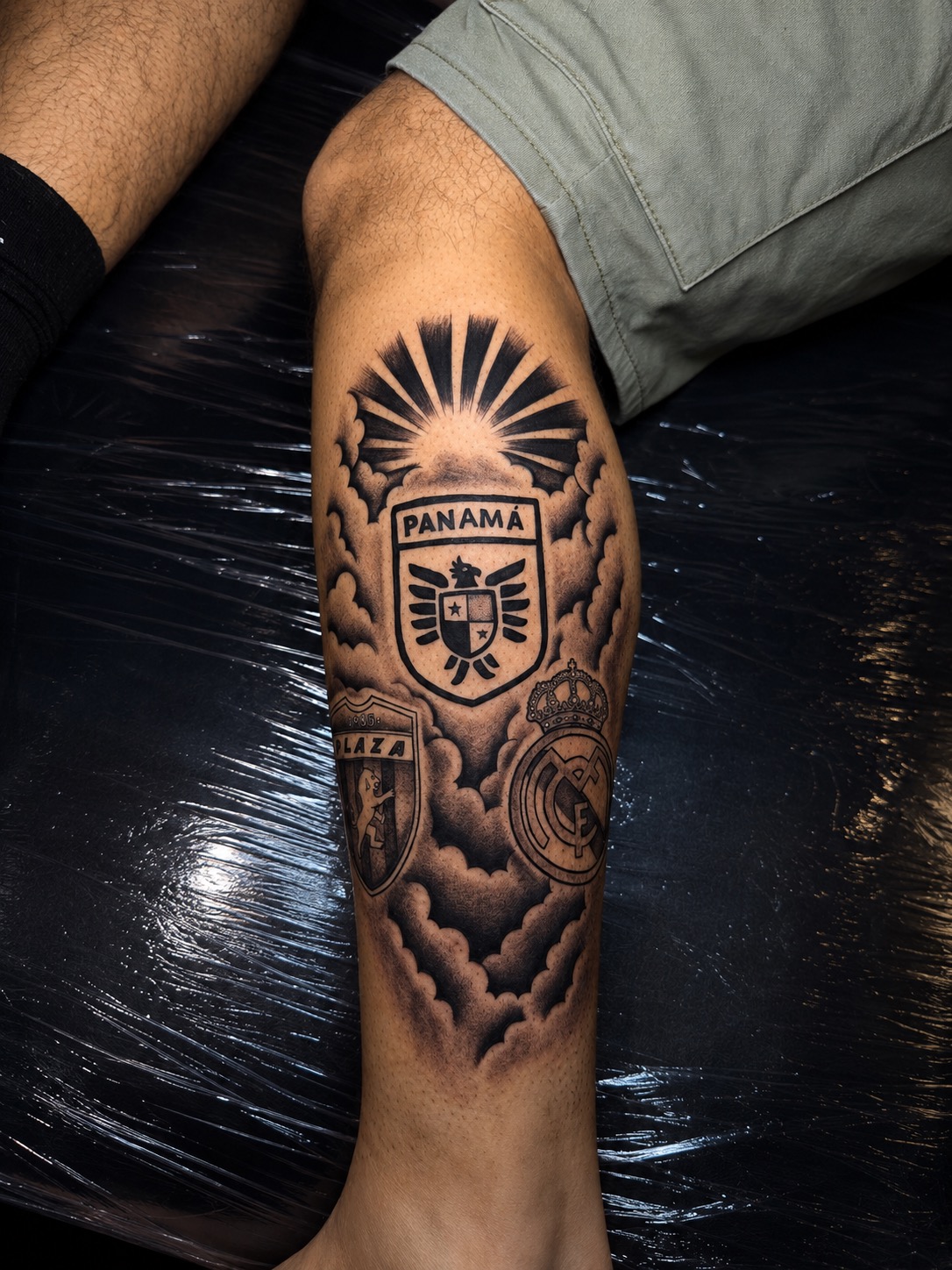 Tatuaje de diseño personalizado con símbolos de Panamá